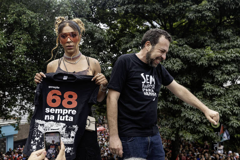 Boulos e Erika Hilton decidem disputar eleição pelo PSOL, mas podem sair depois