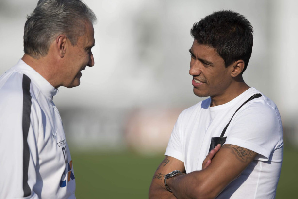 Ídolo do Corinthians revela participação em quase retorno de Tite e revela se trabalharia em rival