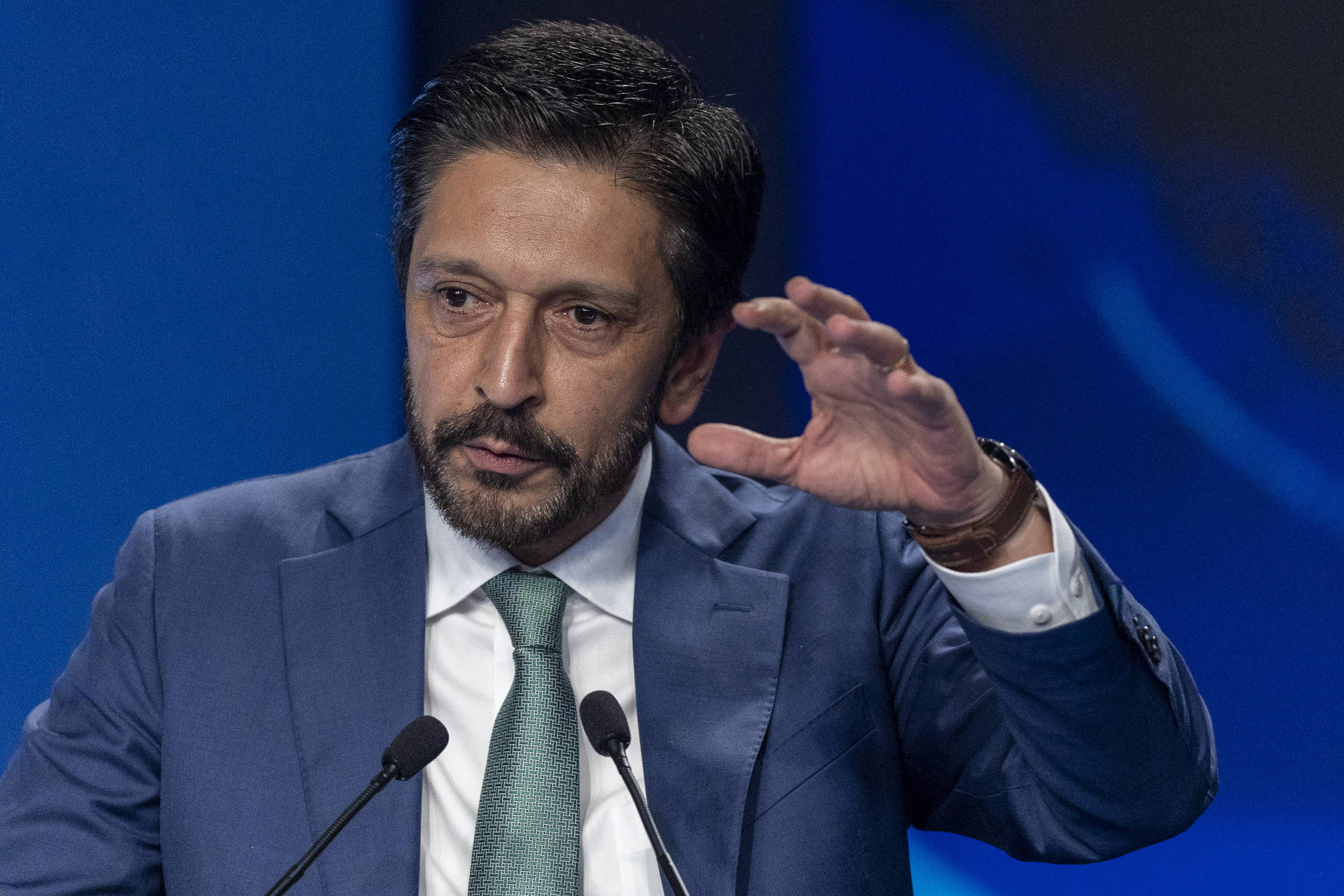 Nunes remaneja R$ 51,9 mi de transporte público e idosos para obras viárias e reforma do Autódromo