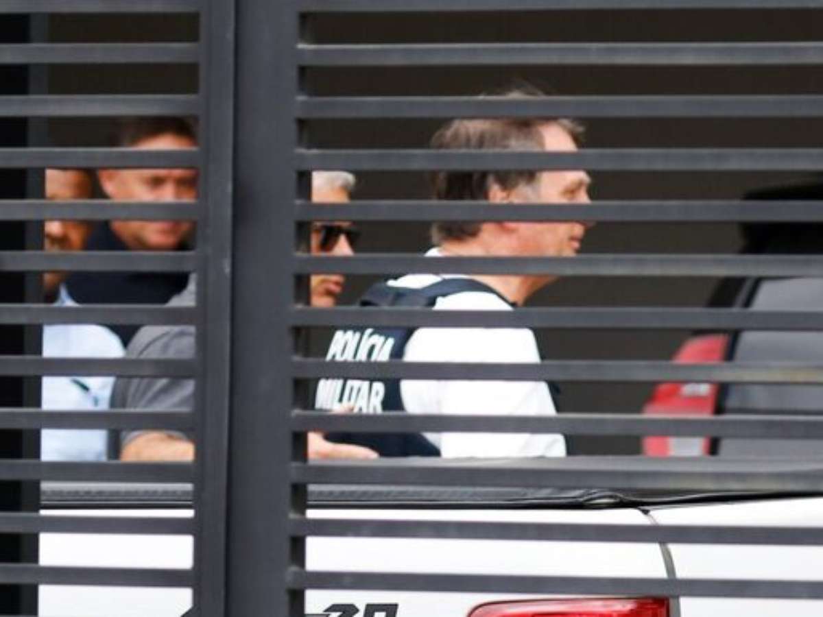 Condomínio de Bolsonaro lança comunicado com restrições a moradores e regras da prisão domiciliar