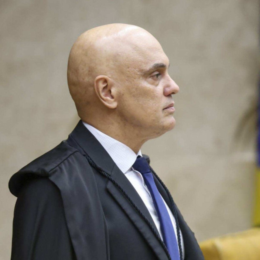 Moraes nega 'livre acesso' de filhos a Bolsonaro durante prisão domiciliar