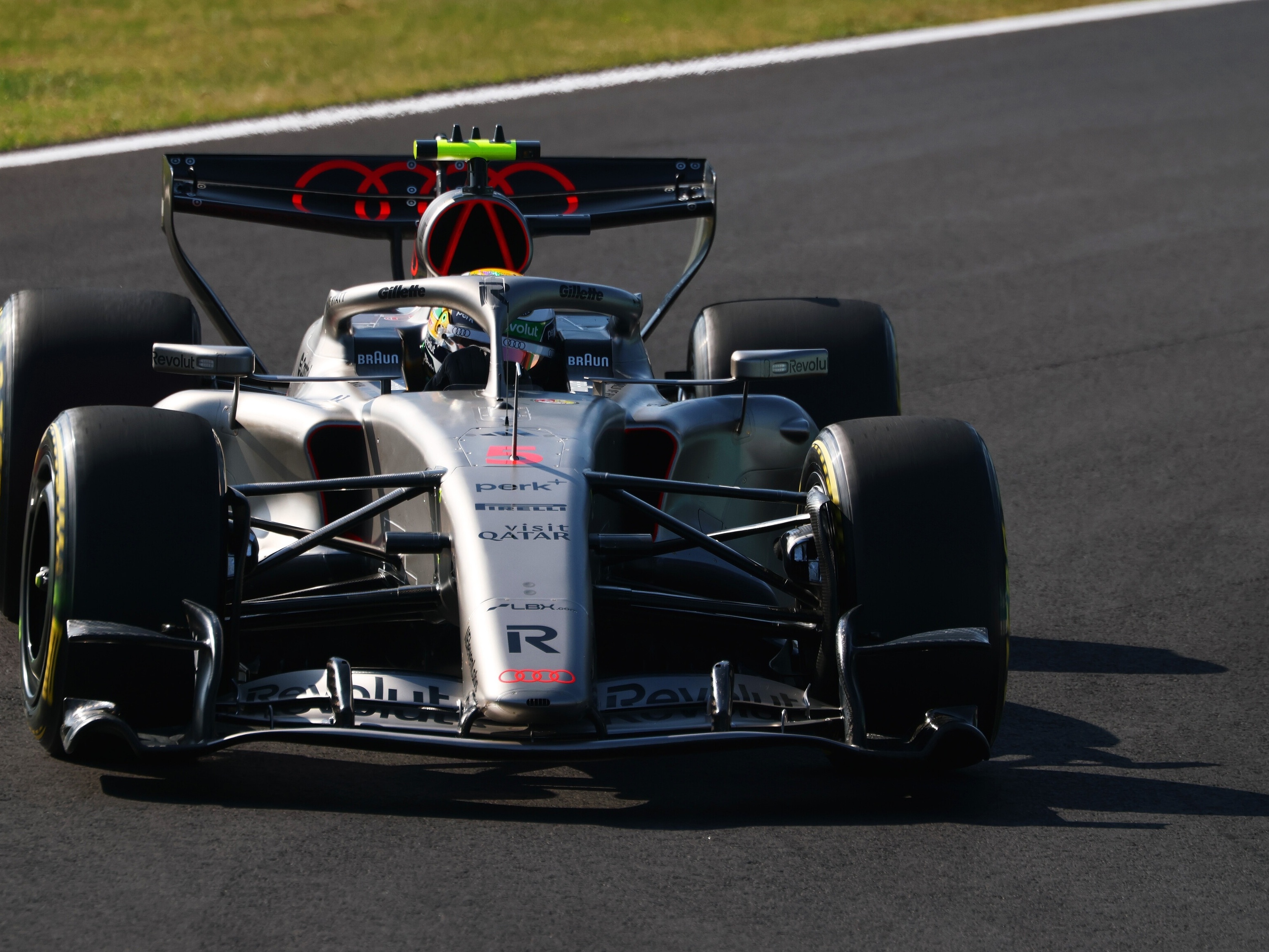 Bortoleto tem corrida frustrante com falta de potência do motor da Audi