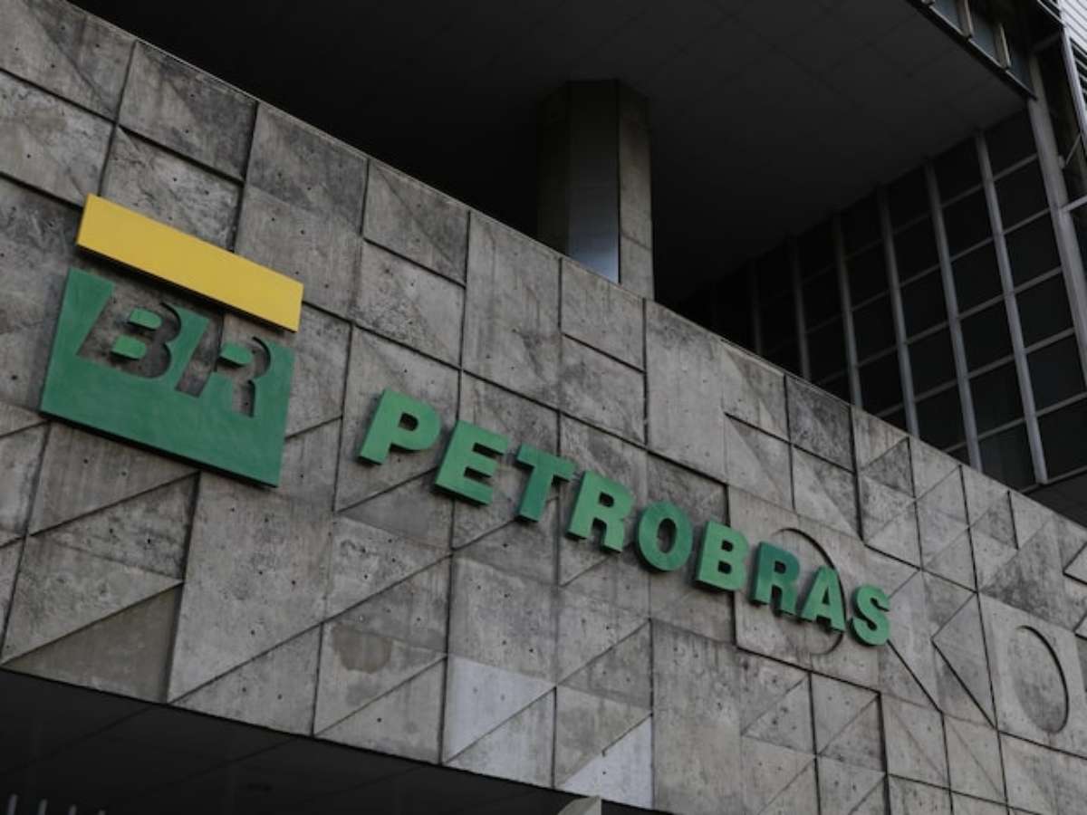 Petrobras confirma aumento de 54% do querosene de aviação a partir desta quarta-feira