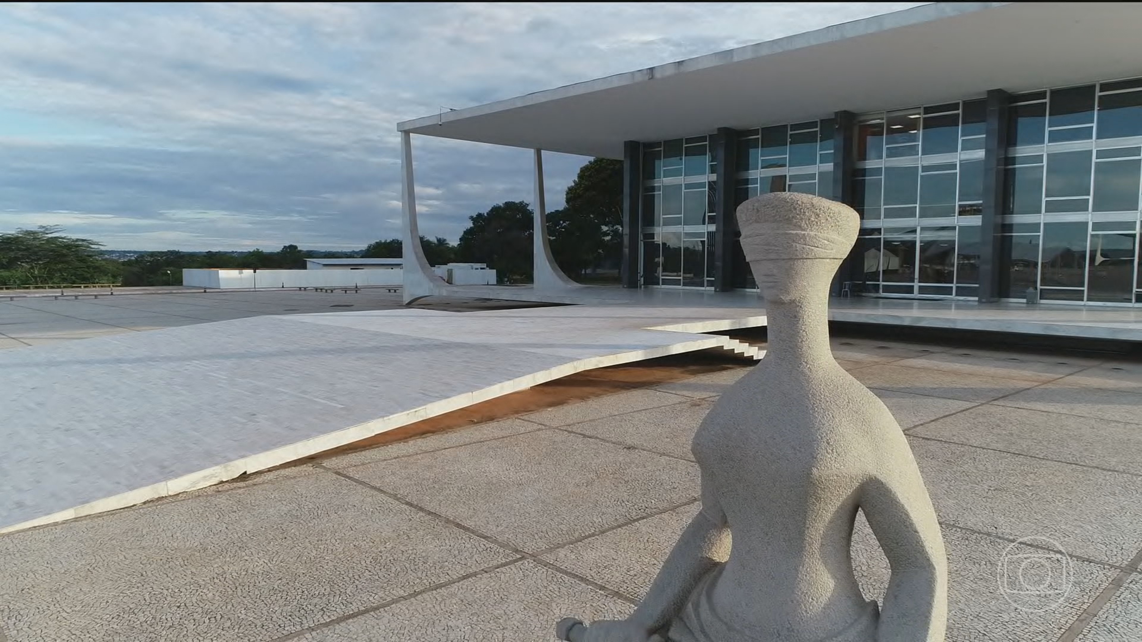 PF procura empresário suspeito de chefiar esquema para obter dados sigilosos de ministros do Supremo