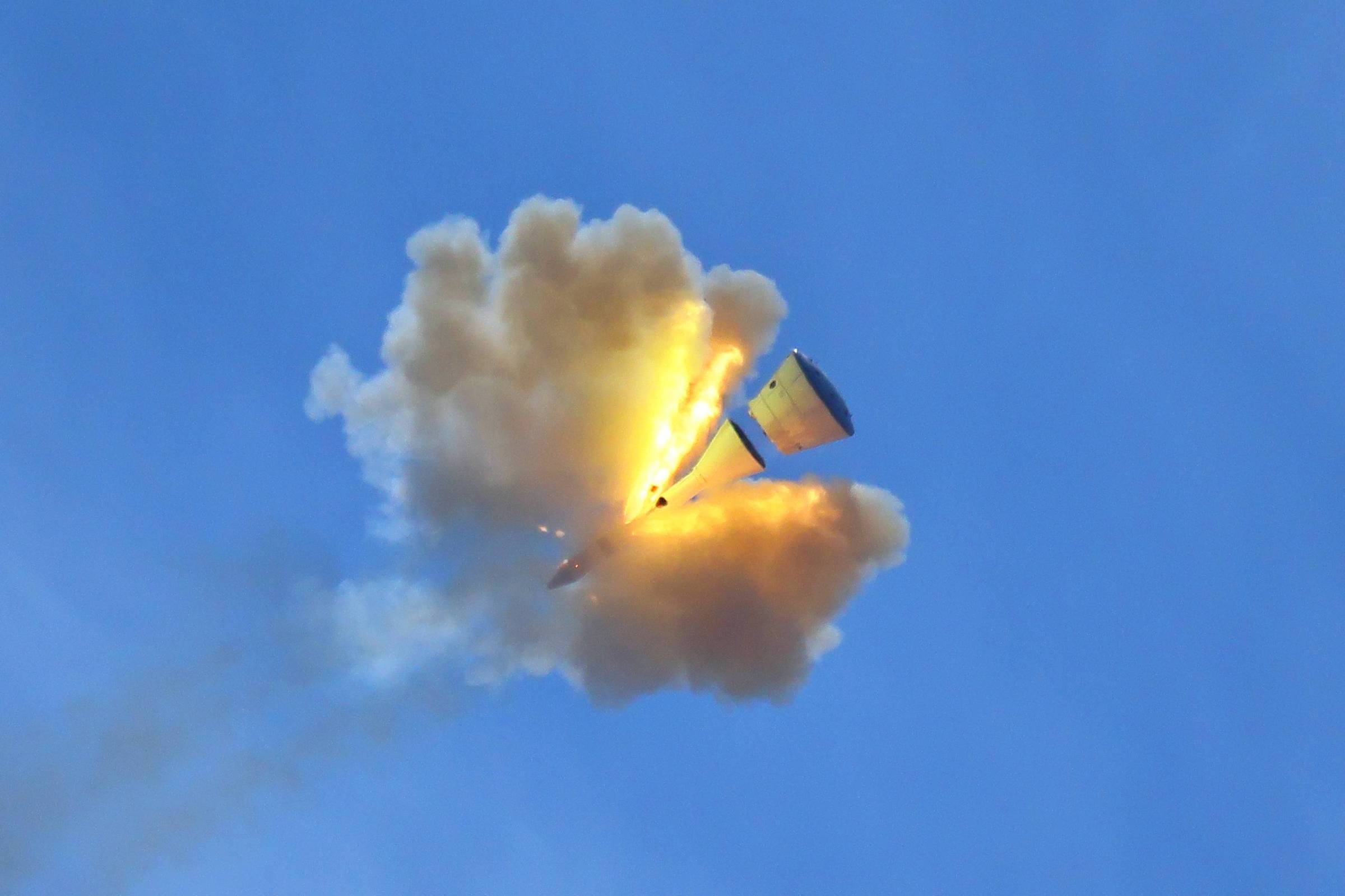 China mira a Lua e pode pisar lá antes dos americanos