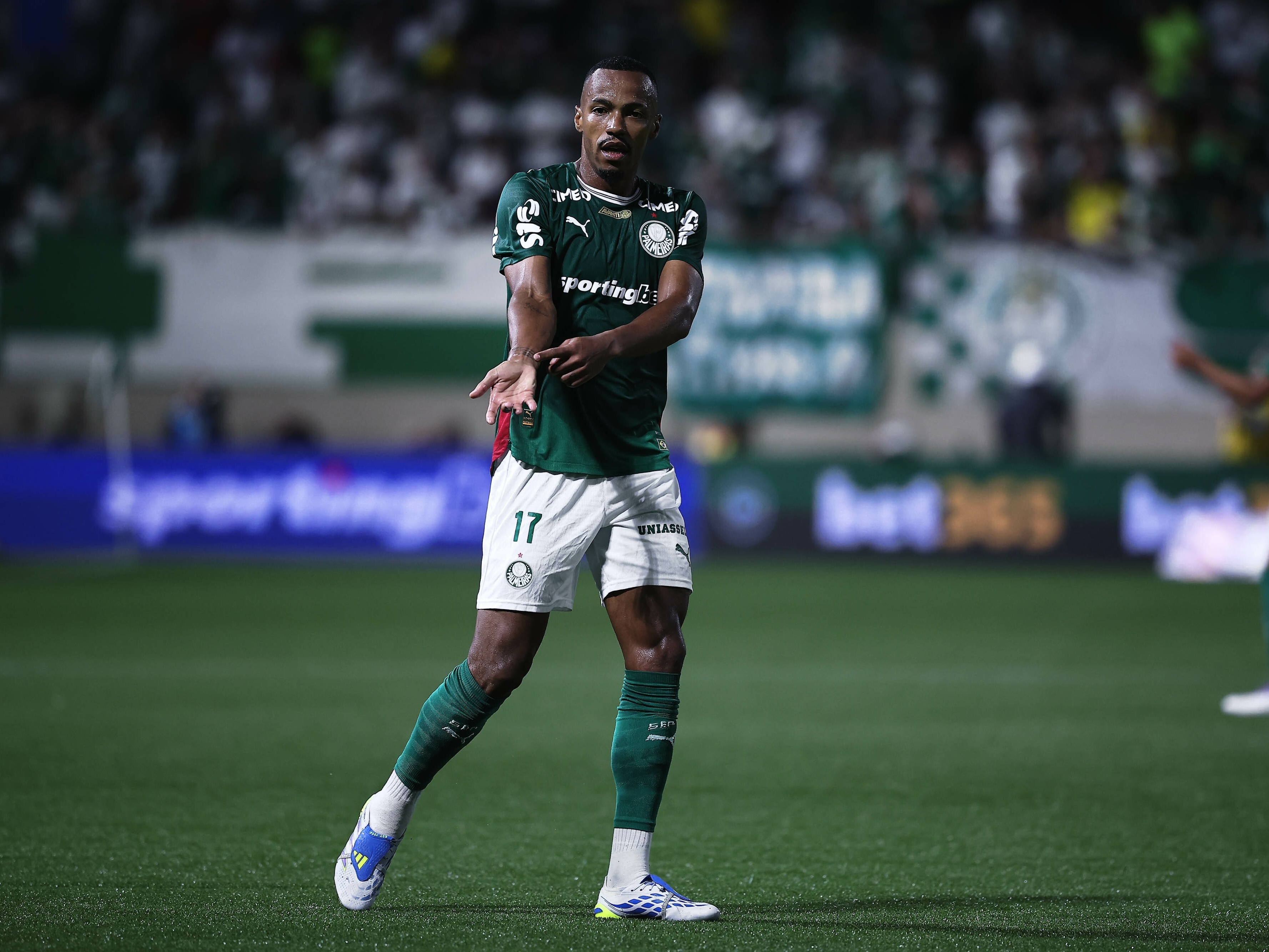 Arbitragem gera reclamação de Palmeiras e Grêmio: 'Faltou malandragem'