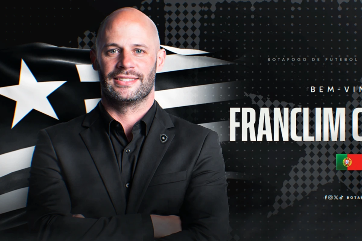 Novo treinador do Botafogo, Franclim Carvalho desembarca no RJ