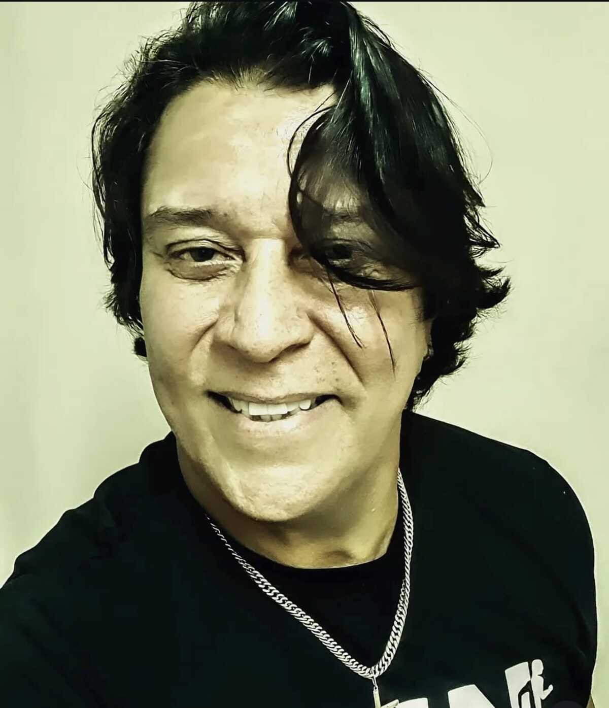 Morre aos 60 anos, o músico Toni Madeira, fundador da banda Madeira de Lei