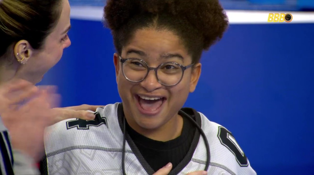Milena vence prova do anjo no 'BBB 26', distribui abraços e ganha chance de tocar em familiar