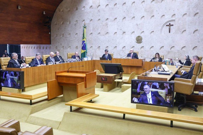 Direita ensaia pressão sobre o Supremo