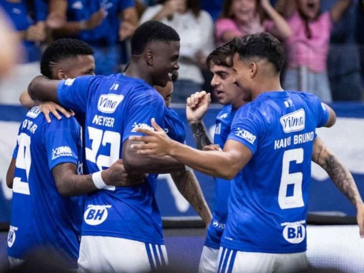 Cruzeiro empilha chances, mas consegue virada sobre o Bragantino no Mineirão