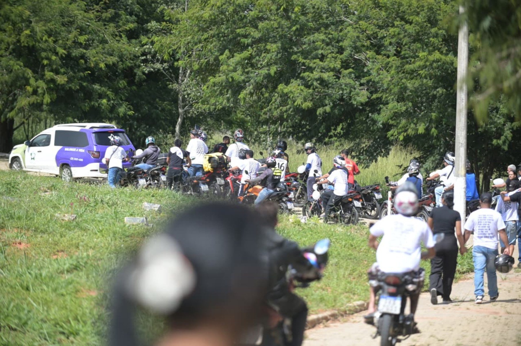Grande BH: velório de motociclista morto na MGC-356 tem homenagens