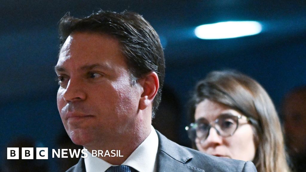 Ramagem preso pelo ICE nos EUA: as reações de bolsonaristas e governistas