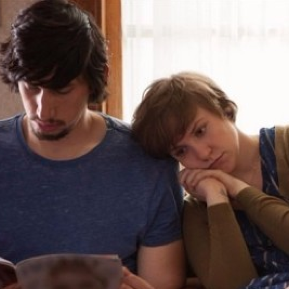 Lena Dunham relata explosões de Adam Driver no set da série 'Girls'