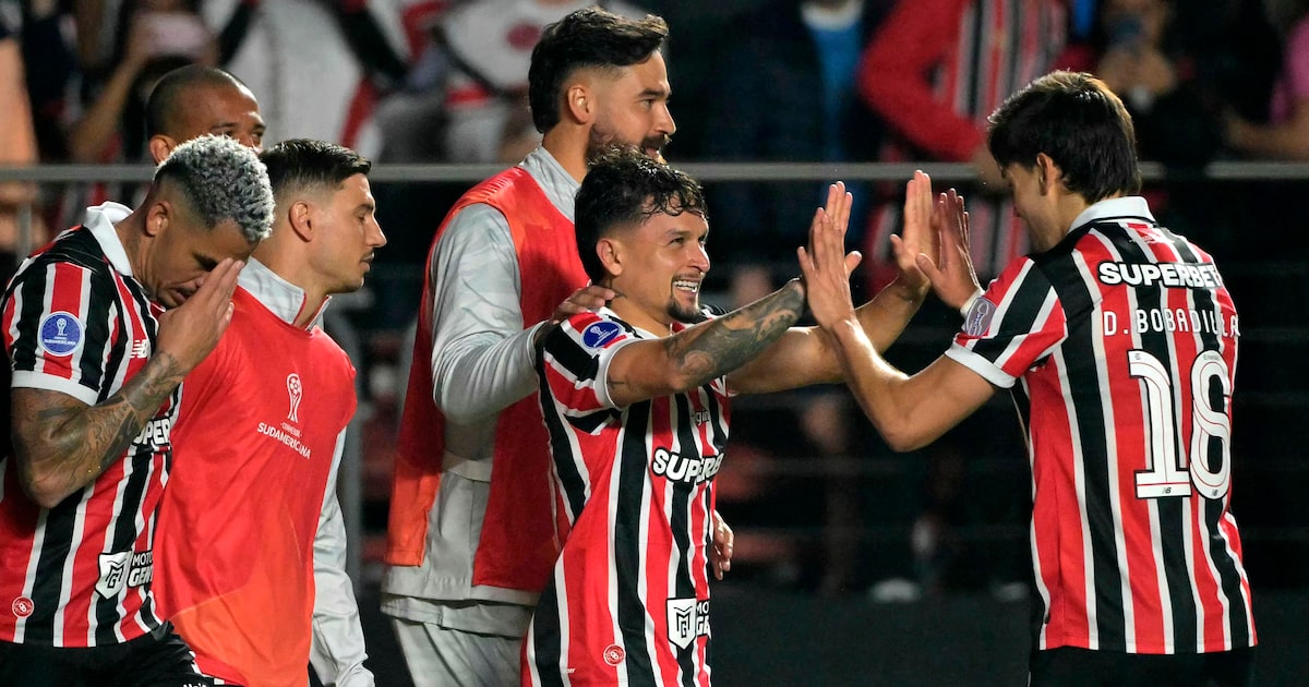 São Paulo ouve vaias, mas vence O’Higgins com golaços e mantém 100% na Sul-Americana