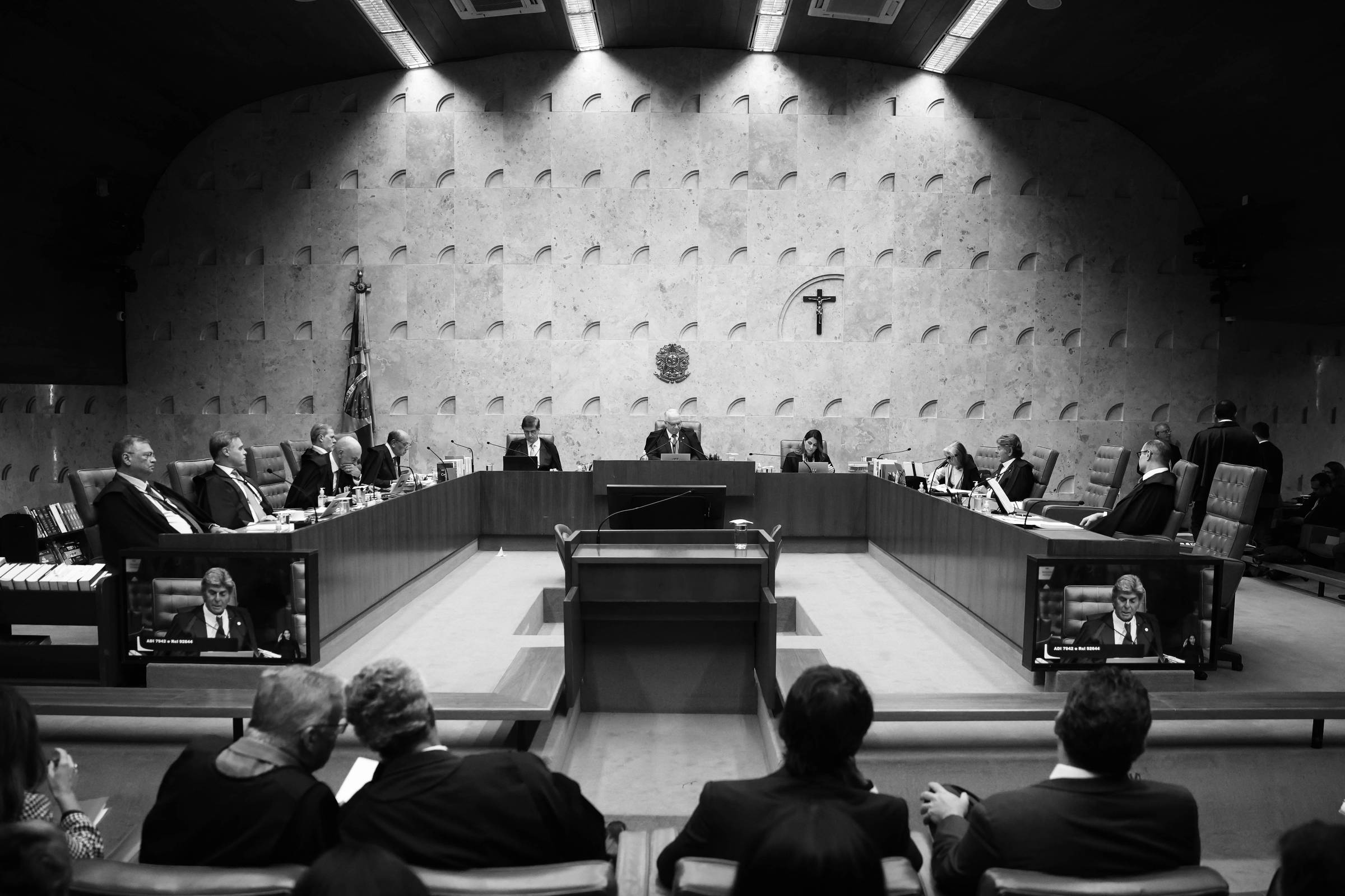 Um Supremo mais contido defenderá melhor a democracia