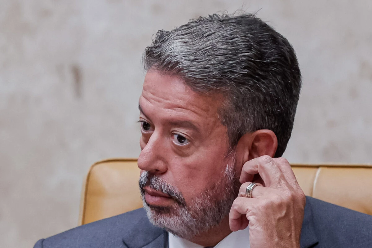 O dedo de Lira para eleger um petista ao TCU