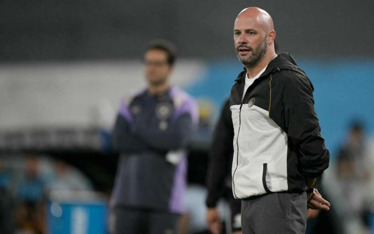 Franclim elogia postura e mentalidade dos jogadores do Botafogo: 'Muito contente'