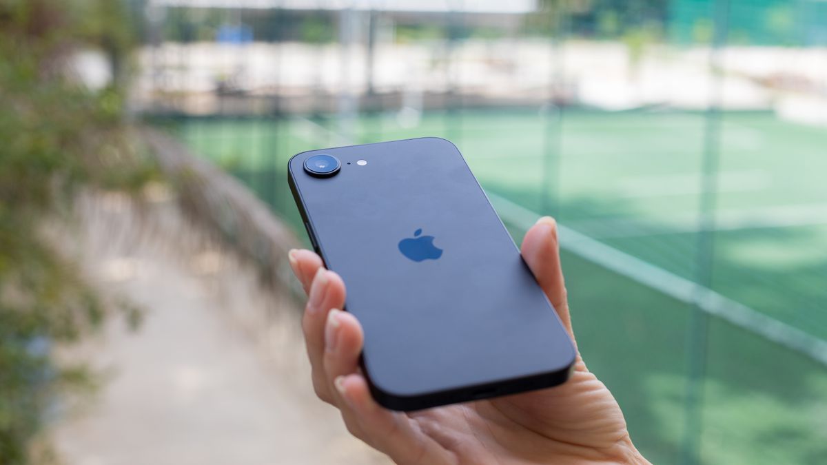 iPhone 17e bate menor preço histórico: 