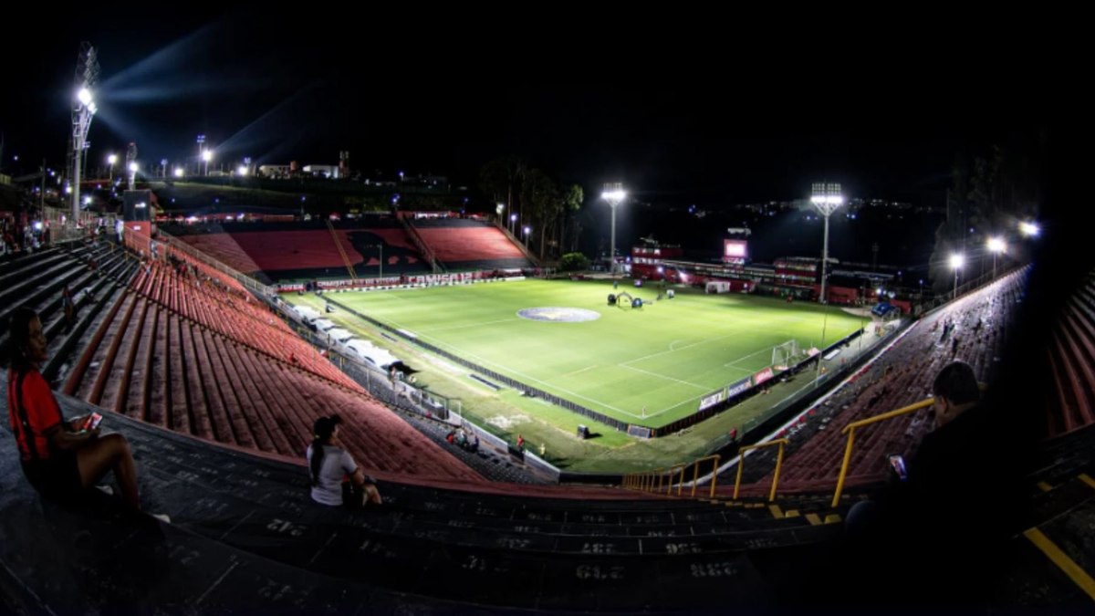 Vitória x Corinthians: saiba onde assistir ao jogo de hoje, 18/04