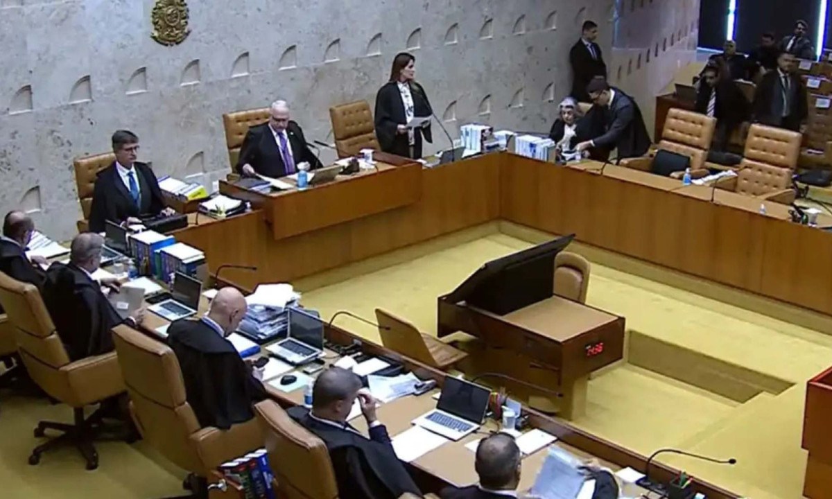 STF derruba lei de Santa Catarina que proíbe cotas raciais em universidades