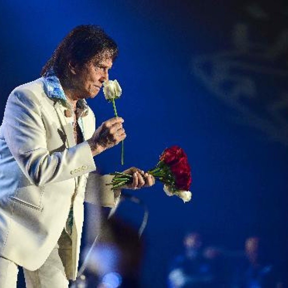 Roberto Carlos completa 85 com show ‘em casa’, turnê nos EUA e São João