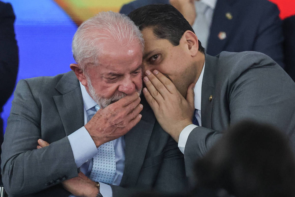 Lula e Alcolumbre se reaproximam, e Congresso sinaliza contenção de atritos com governo