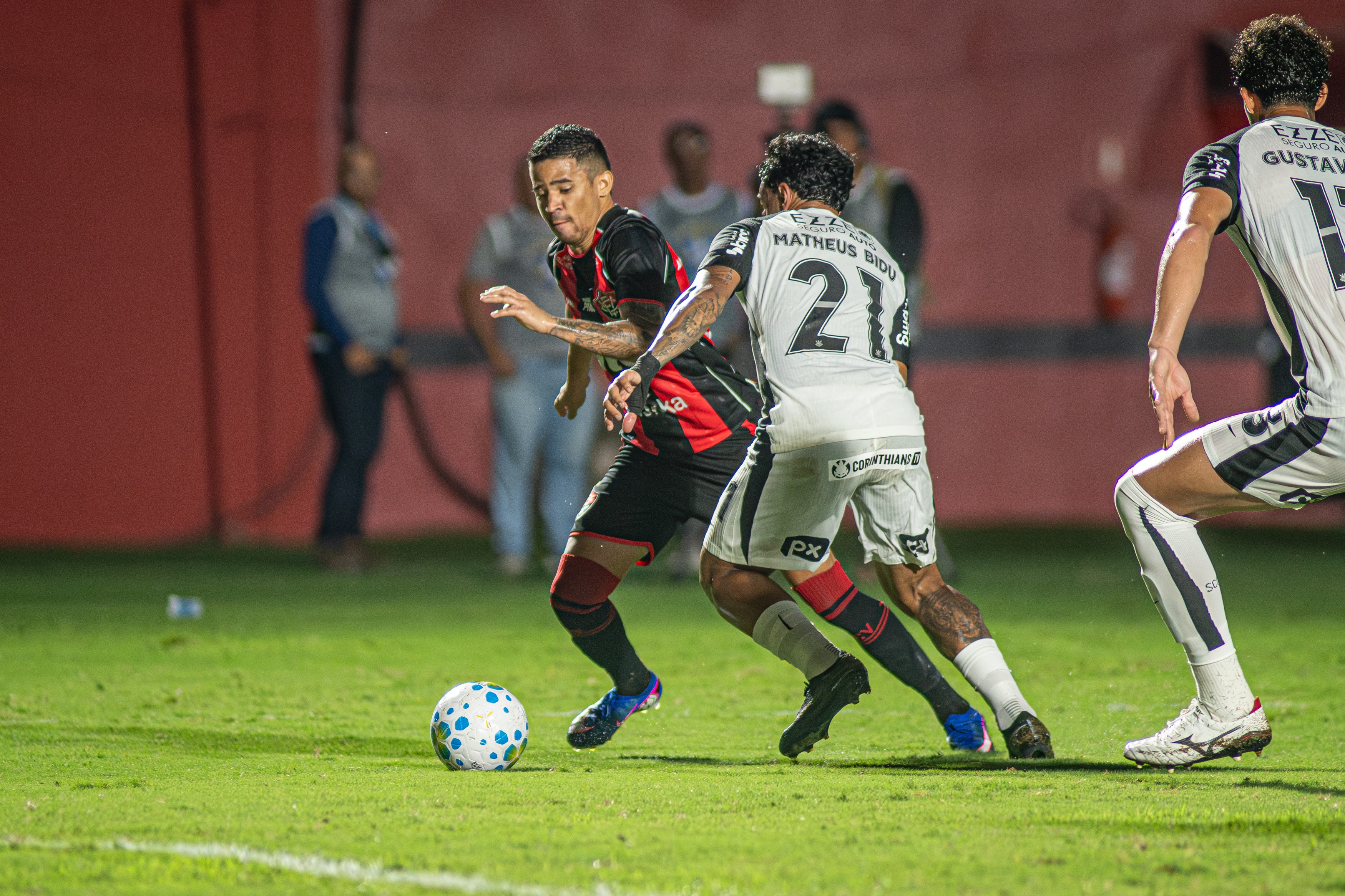 Atuações do Vitória: Luan Cândido e Erick são destaques em empate