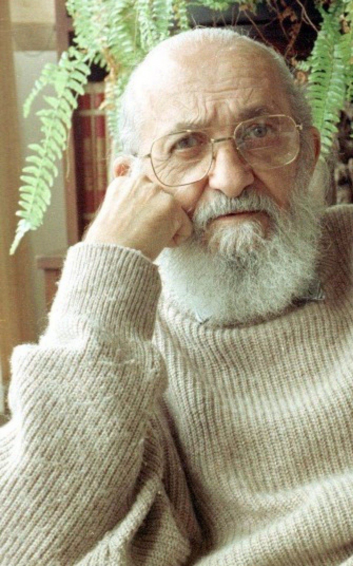 Ato em SP critica uso de escola pública em filme contra Paulo Freire