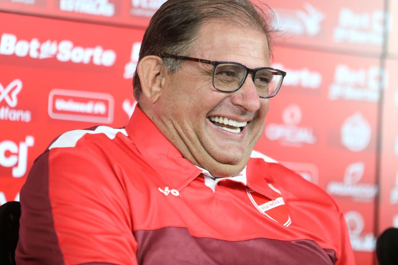 Ex-Bahia, Guto Ferreira tem início fantástico e já lidera a Série B com time goiano