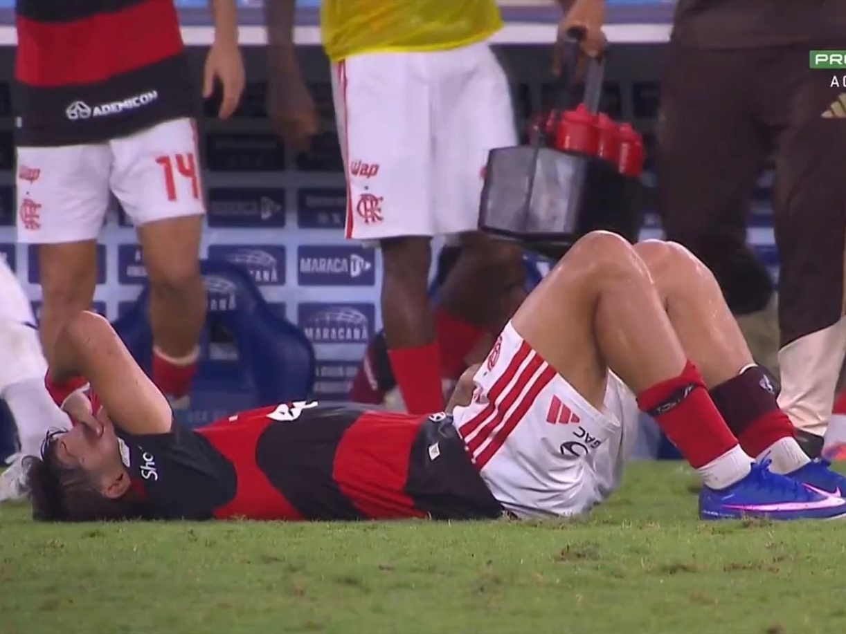 Paquetá deixa campo chorando e realizará exames no Flamengo