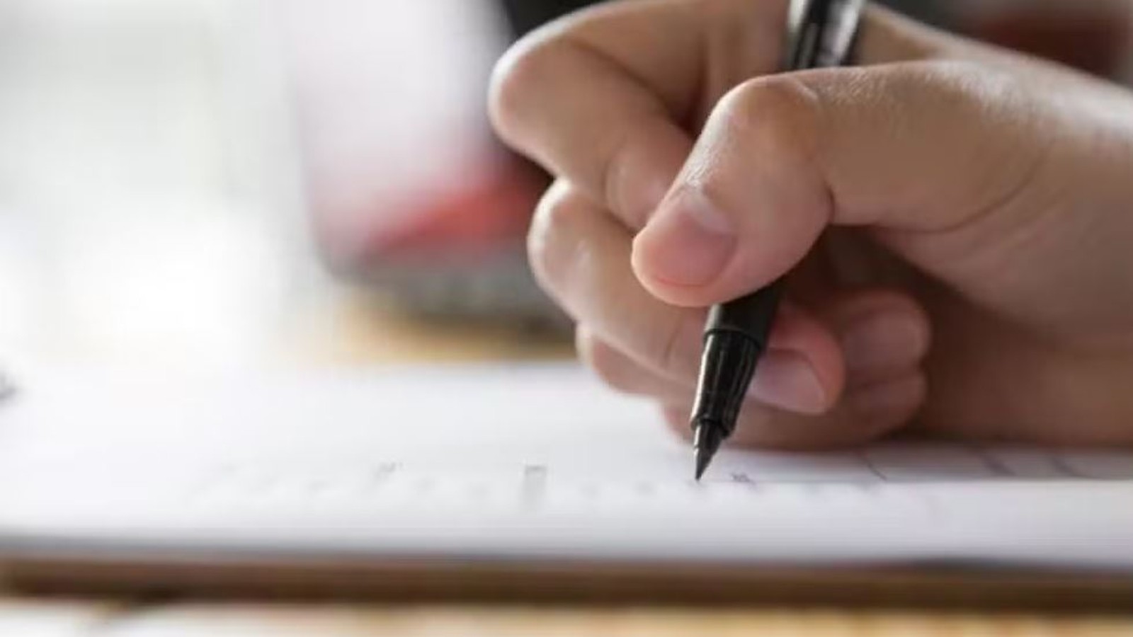 Veja vagas de emprego e concursos abertos nesta segunda (20) no Ceará