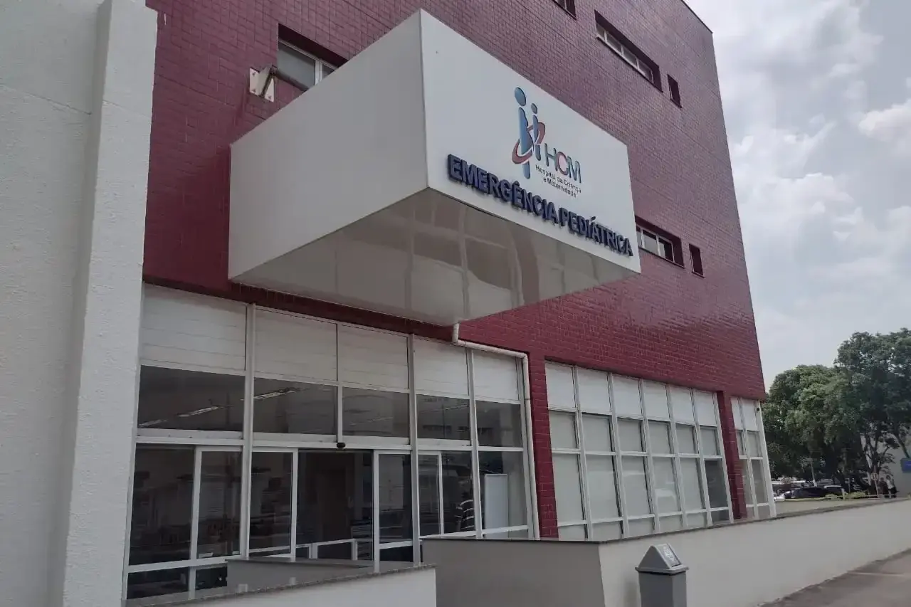 Adolescente de 12 anos morre após cabelo ser sugado por ralo de piscina em Mirassol