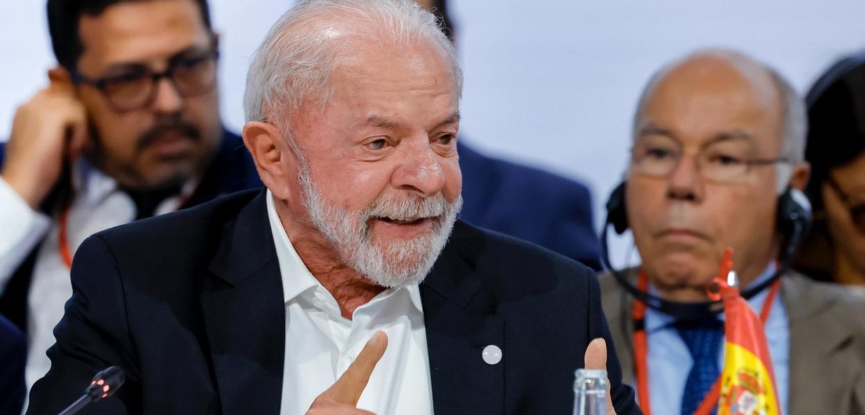 Lula cobra respeito e fala em reciprocidade contra os EUA após expulsão de delegado no caso Ramagem
