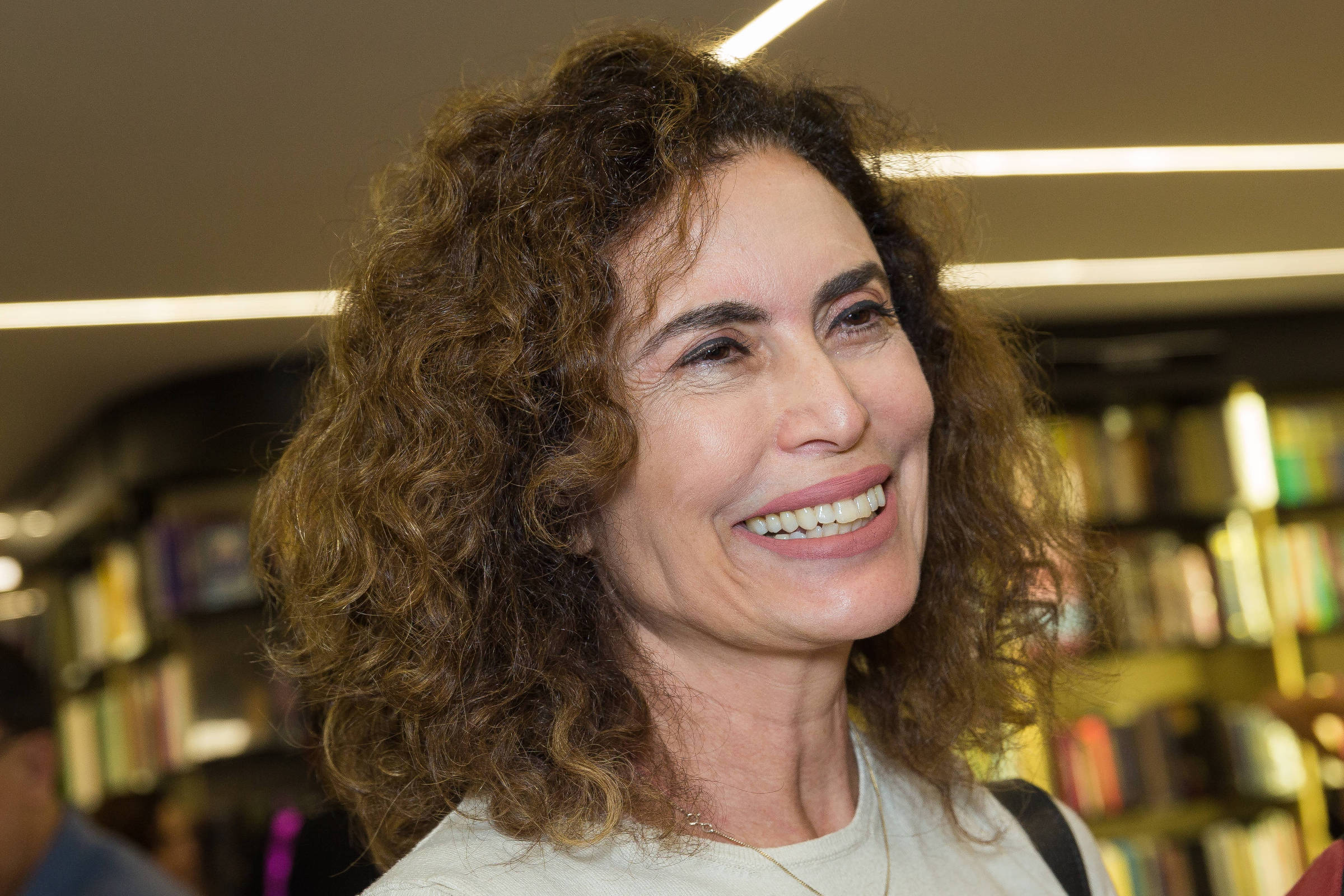 TV Brasil desiste de contratar Giuliana Morrone, ex-Globo, após suspender novos programas