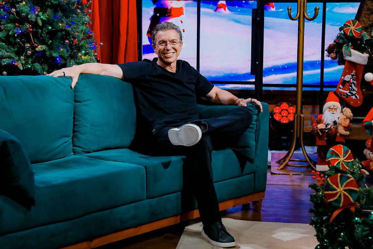 Boninho anuncia 'chĂĄ revelaĂ§ĂŁo' para lanĂ§ar reality da Record no dia da final do BBB 26