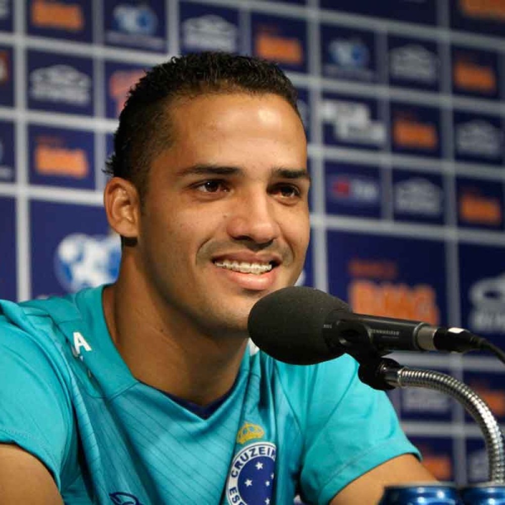 Cruzeiro x Goiás: a criatura contra o criador