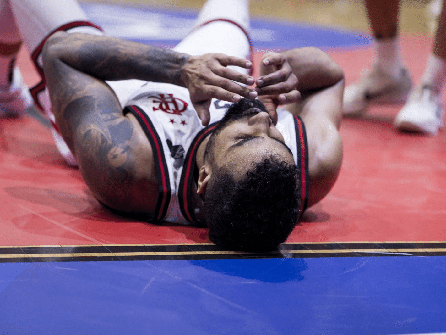 Após eliminação e queda de técnico, NBB pode salvar temporada do Flamengo