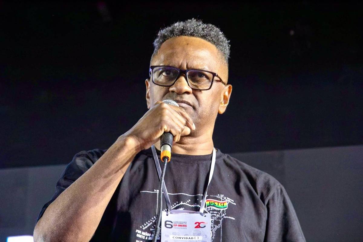 Rapper pre-candidato ao presidente pelo PSTU critica Lula por se posicionar mais à direita.