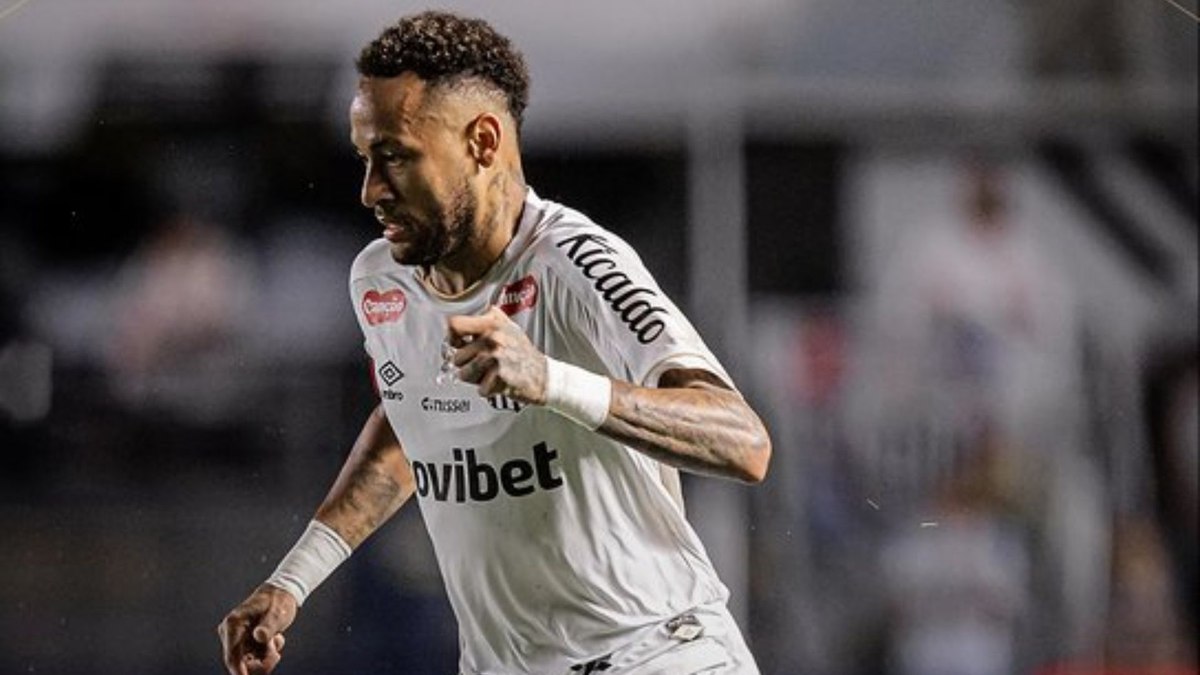 Neymar passa em branco e Santos empata com Coritiba na Vila