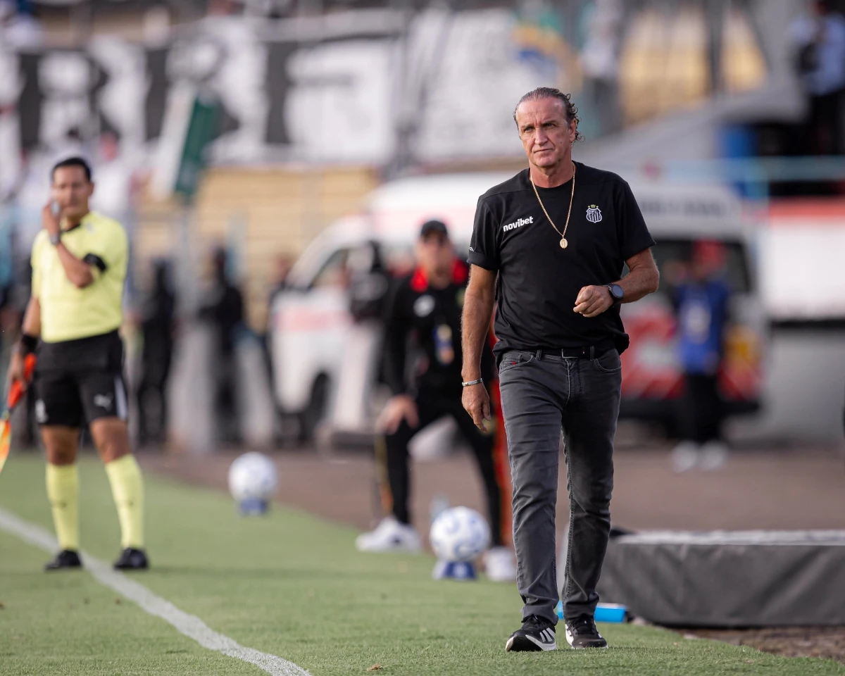Com Neymar, Santos divulga escalação para jogo contra o Coritiba