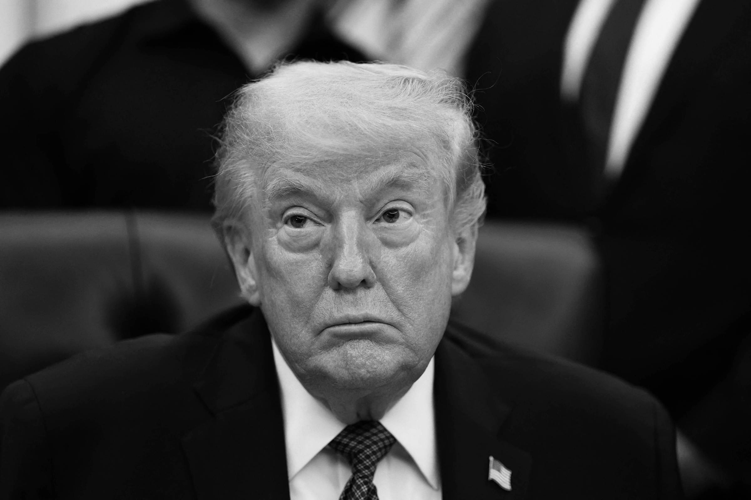 Trump se enreda na guerra com o Irã