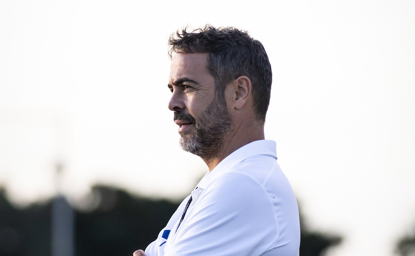 Artur Jorge completa um mês em BH e analisa período no Cruzeiro