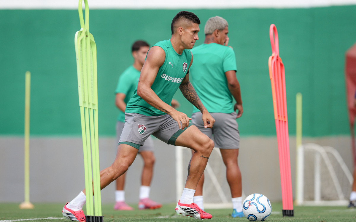 Millán deve receber primeira chance no Fluminense após mais de um mês de espera