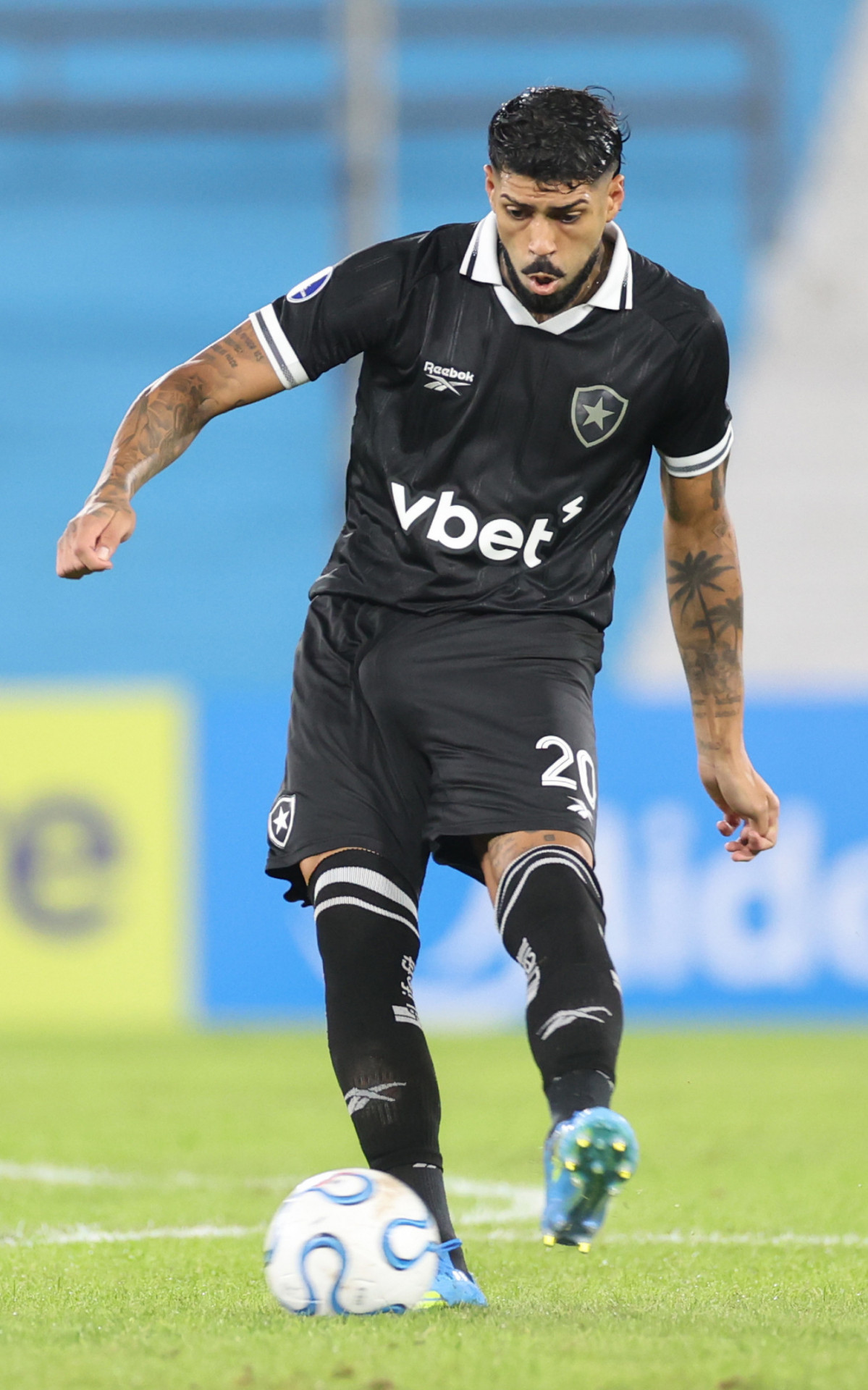 Botafogo vê saída de Barboza como provável diante de declaração do empresário