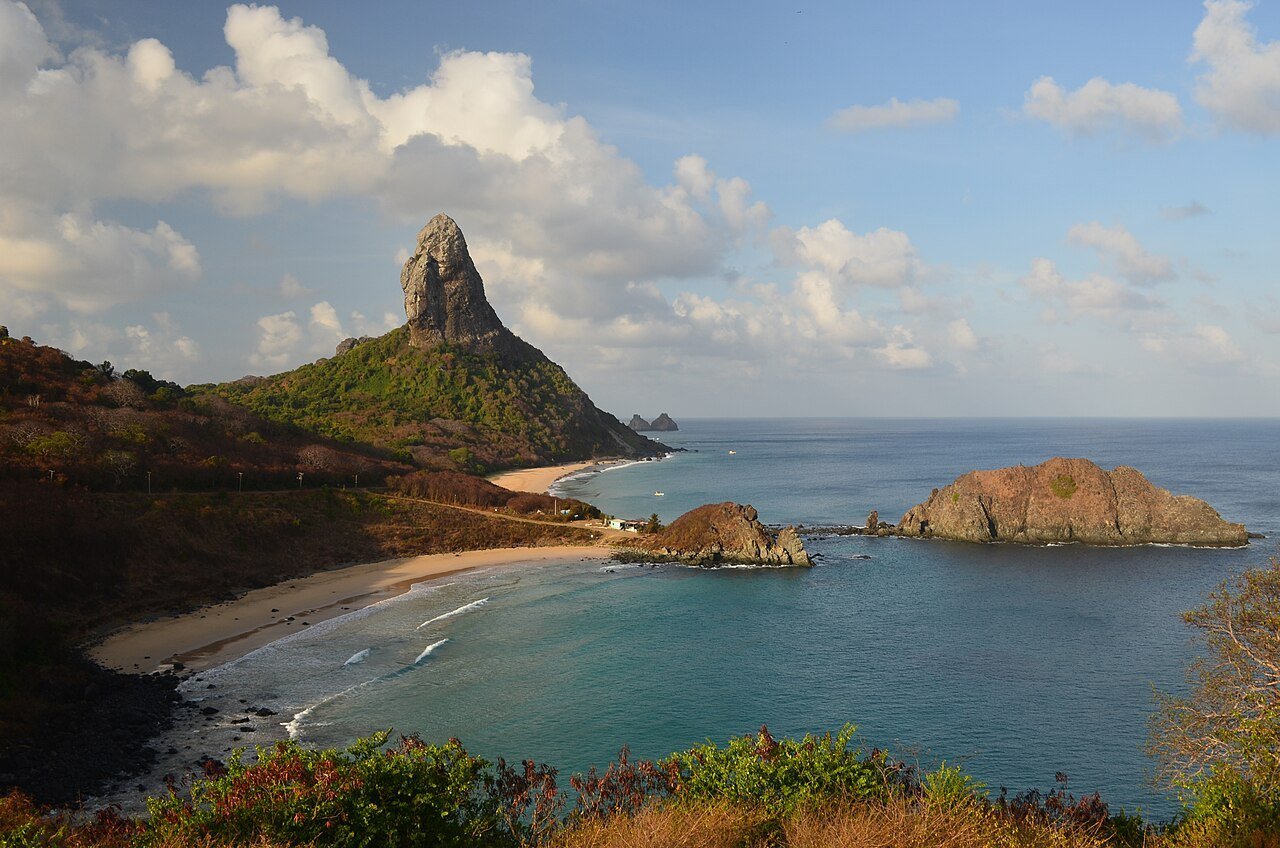Fernando de Noronha celebra duplo destaque