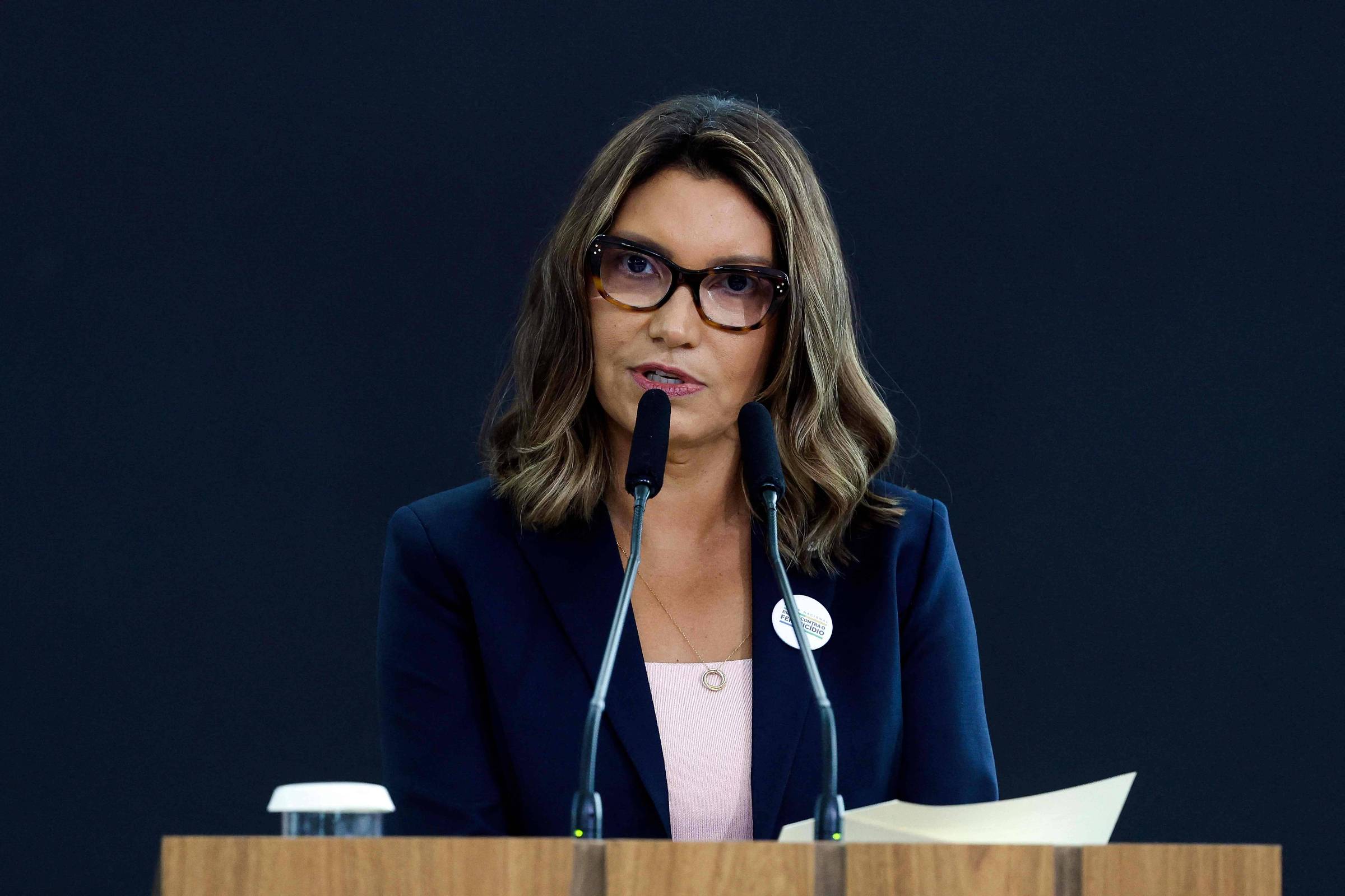 Oposição decide parar de citar Janja em requerimentos de informação para driblar negativas do governo