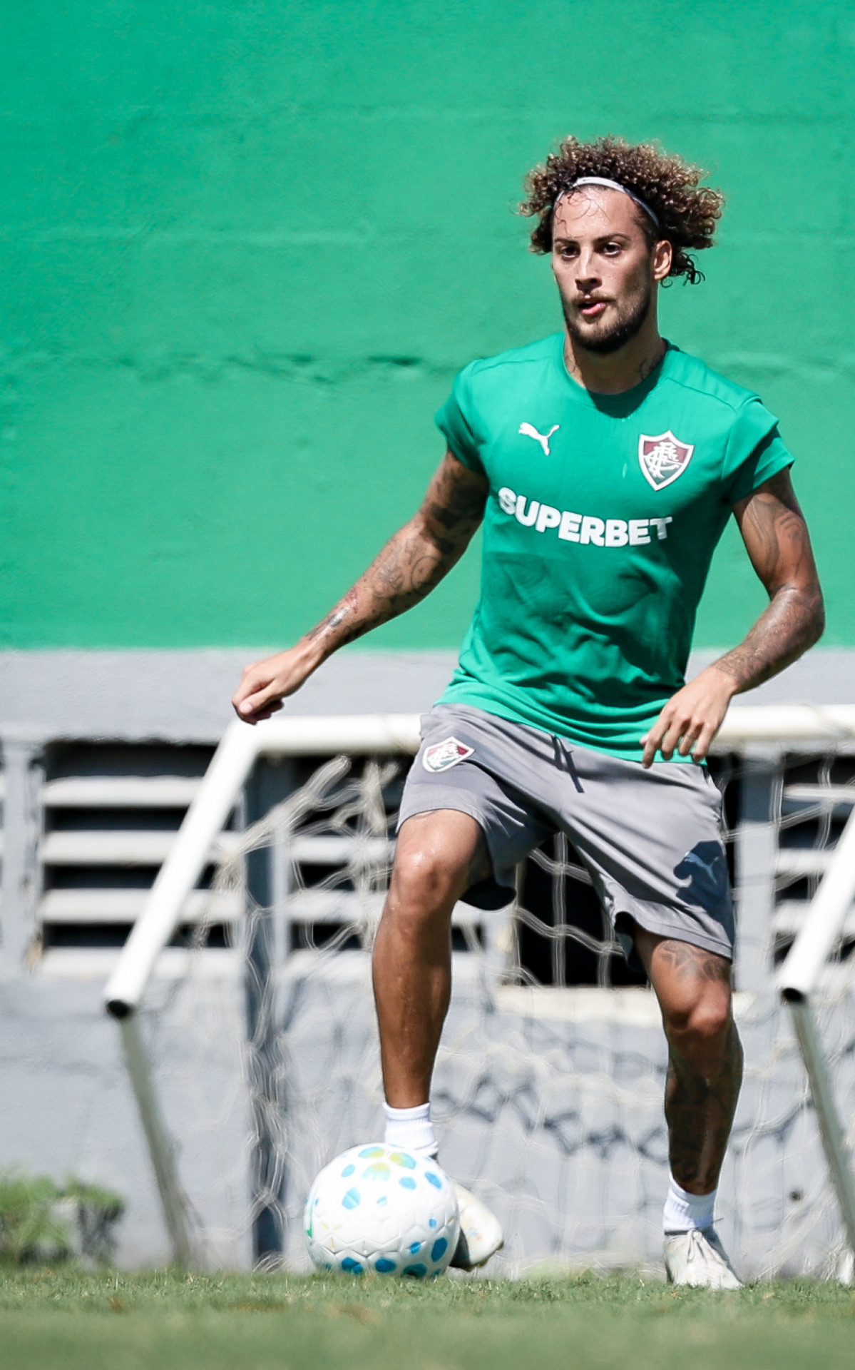 Fluzão precisa vencer, colar na ponta e dar resposta aos tricolores
