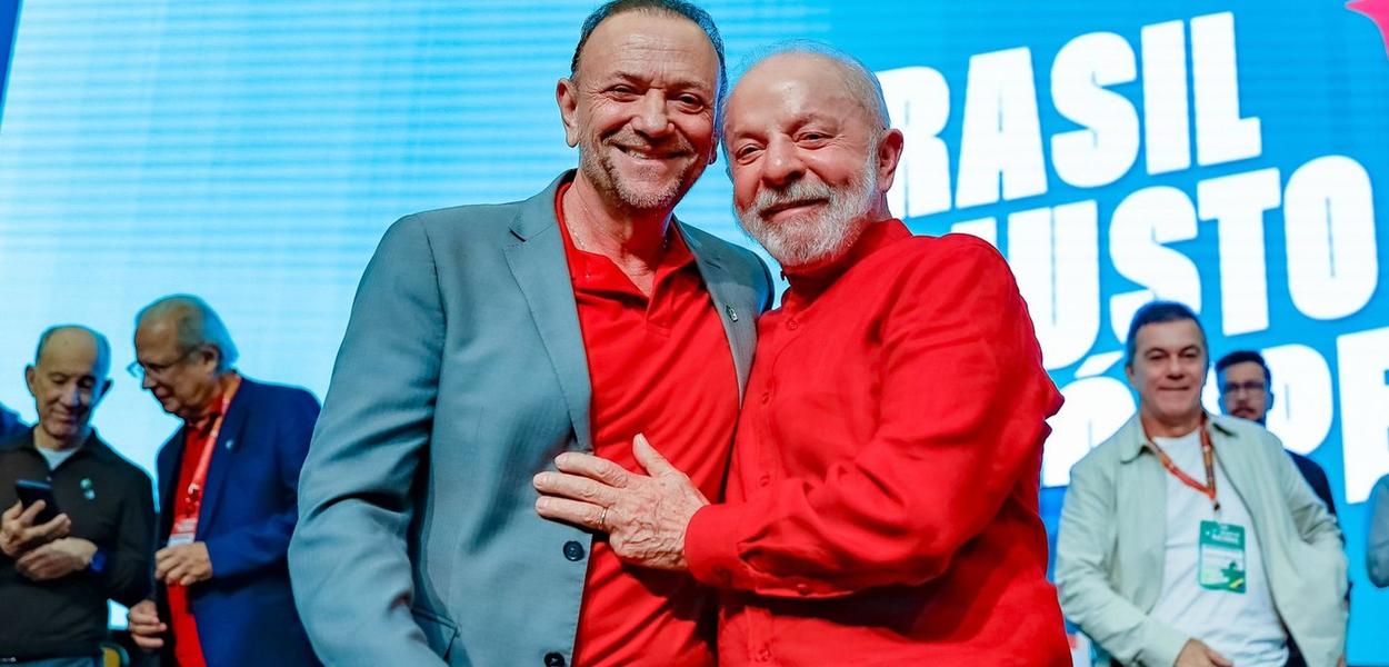 Manifesto do PT destaca crise do neoliberalismo e propõe projeto de soberania para o Brasil.