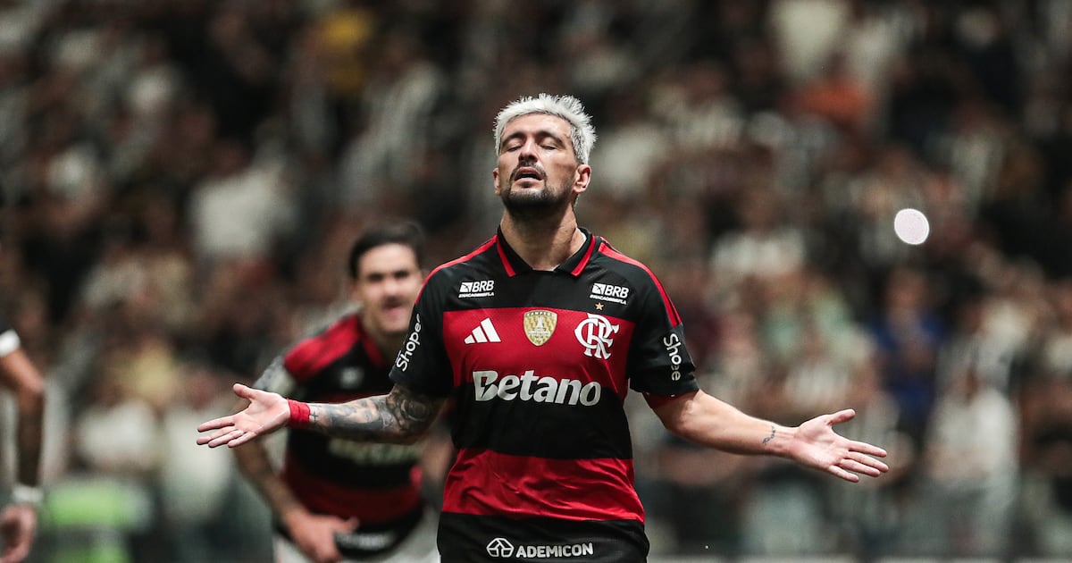 Flamengo é dominante e goleia um frágil Atlético-MG pelo Brasileirão